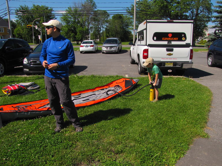 Preparing the kayak.