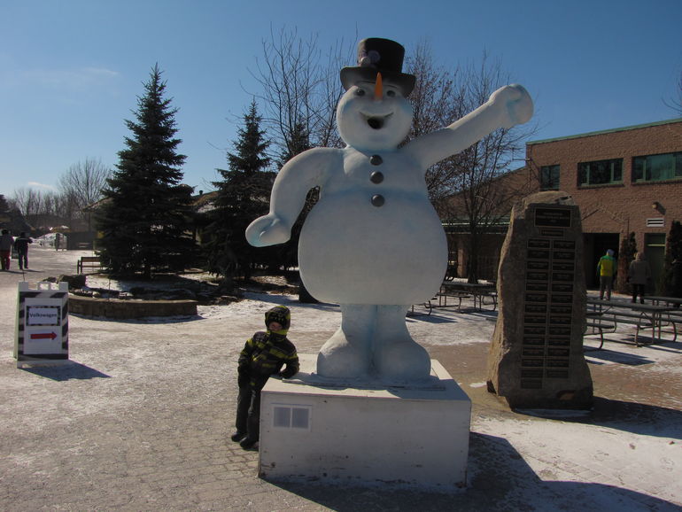 Zoo Granby in Winter.