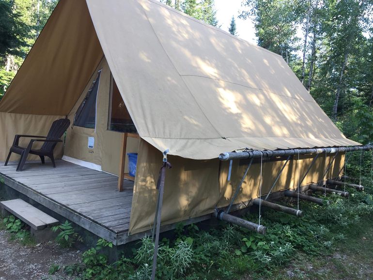 Ready-to-camp tent 