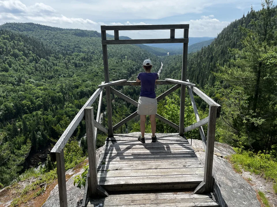 Mini Adventure in Parc des Sept Chutes – Hiking Mont Brassard in a Heat Wave